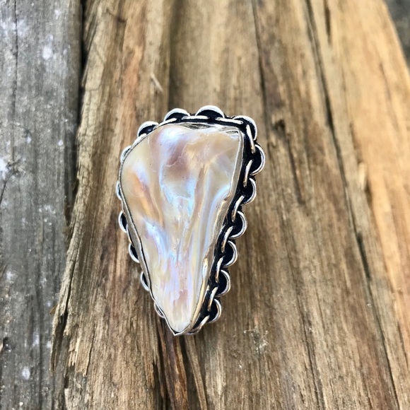 Jewelry - STERLING SILVER biwa PEARL RING BIG GEMSTONE 8